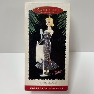Hallmark Solo in the Spotlight Barbie Ornament 1995